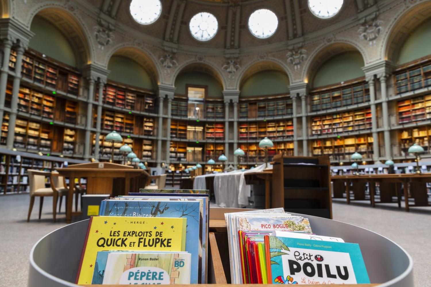 Bandes dessinées dans la salle Ovale - - © Béatrice Lucchese / BnF