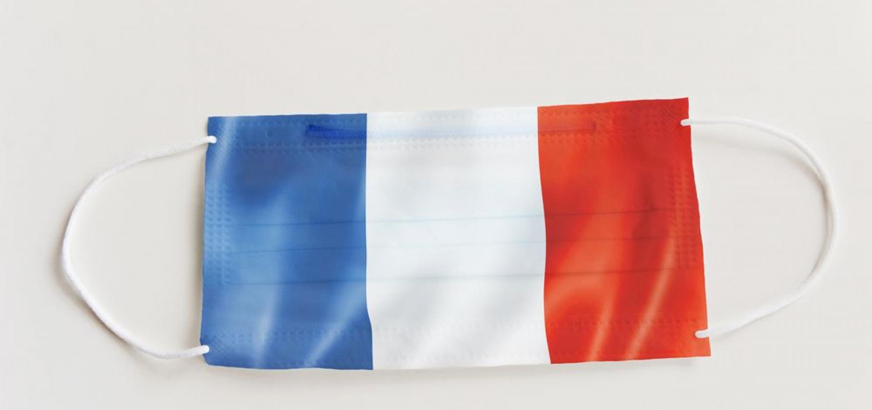 Masque bleu blanc rouge - - © Fondation pour la recherche stratégique