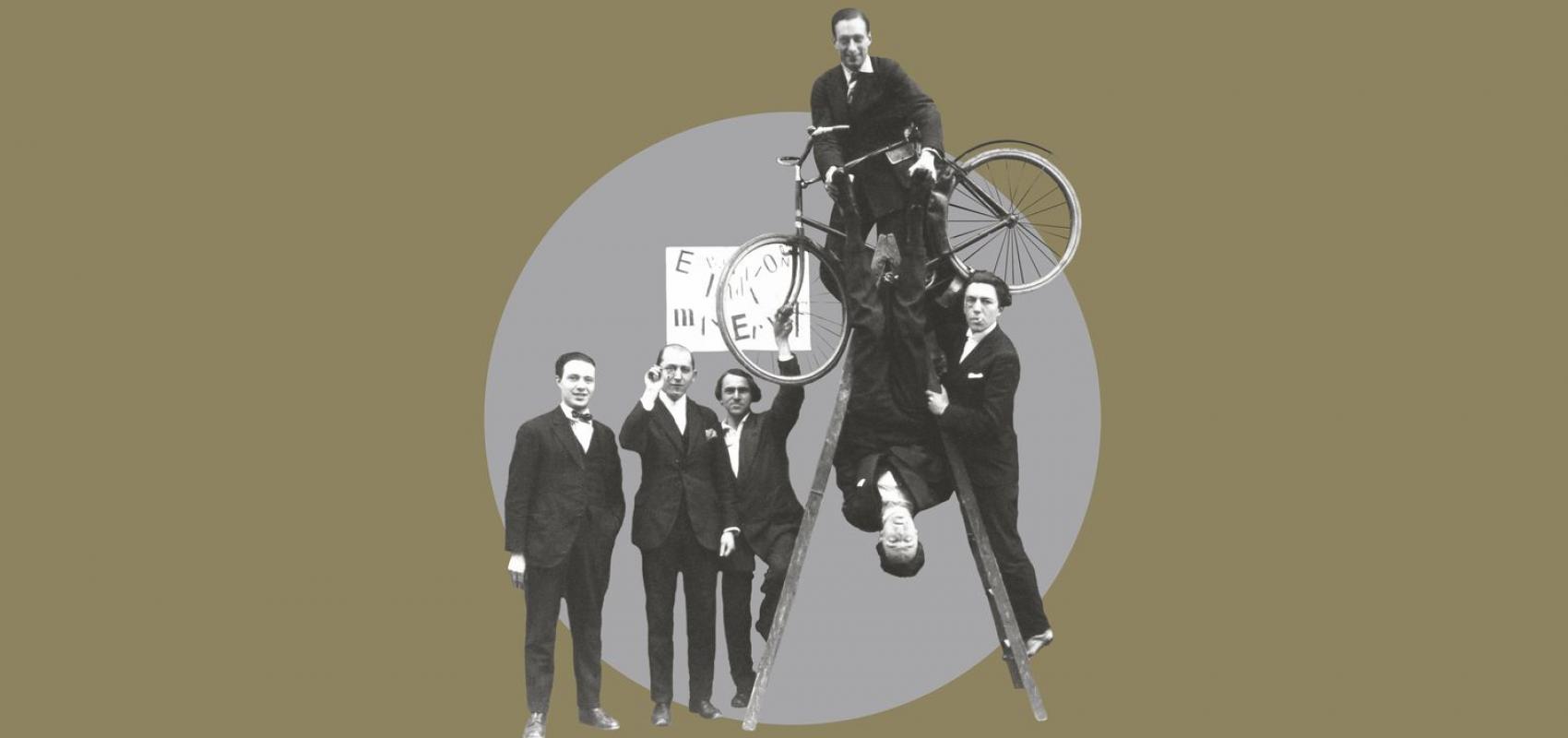 Photographie du groupe surréaliste lors du vernissage de l'exposition « Dada Max Ernst », le 2 mai 1921 - - Auteur inconnu © Chancellerie des Universités de Paris - BLJD, Paris / cliché © BnF / Suzanne Nagy