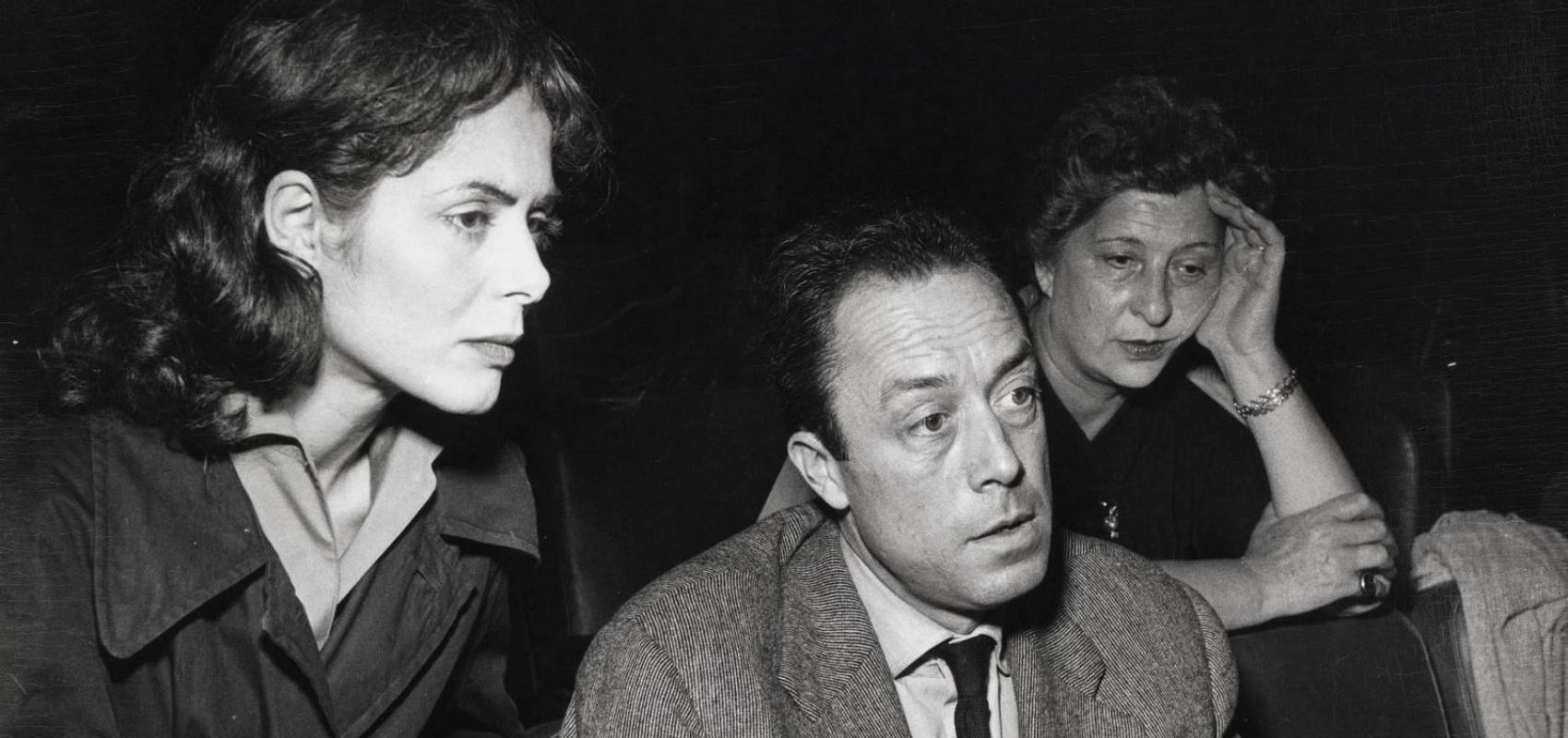 Catherine Sellers et Albert Camus lors d’une répétition de Requiem pour une nonne - - © René Saint-Paul / Bridgeman Images