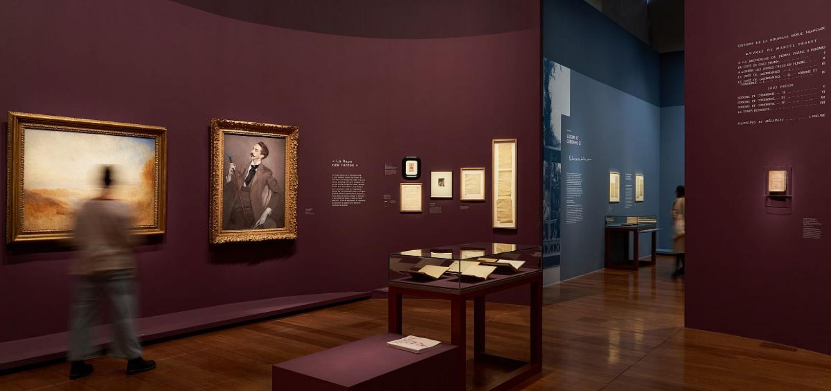 Scénographie de l'exposition « Marcel Proust. La fabrique de l'œuvre » - - © Marie Hamel / Photo Synthèse / BnF
