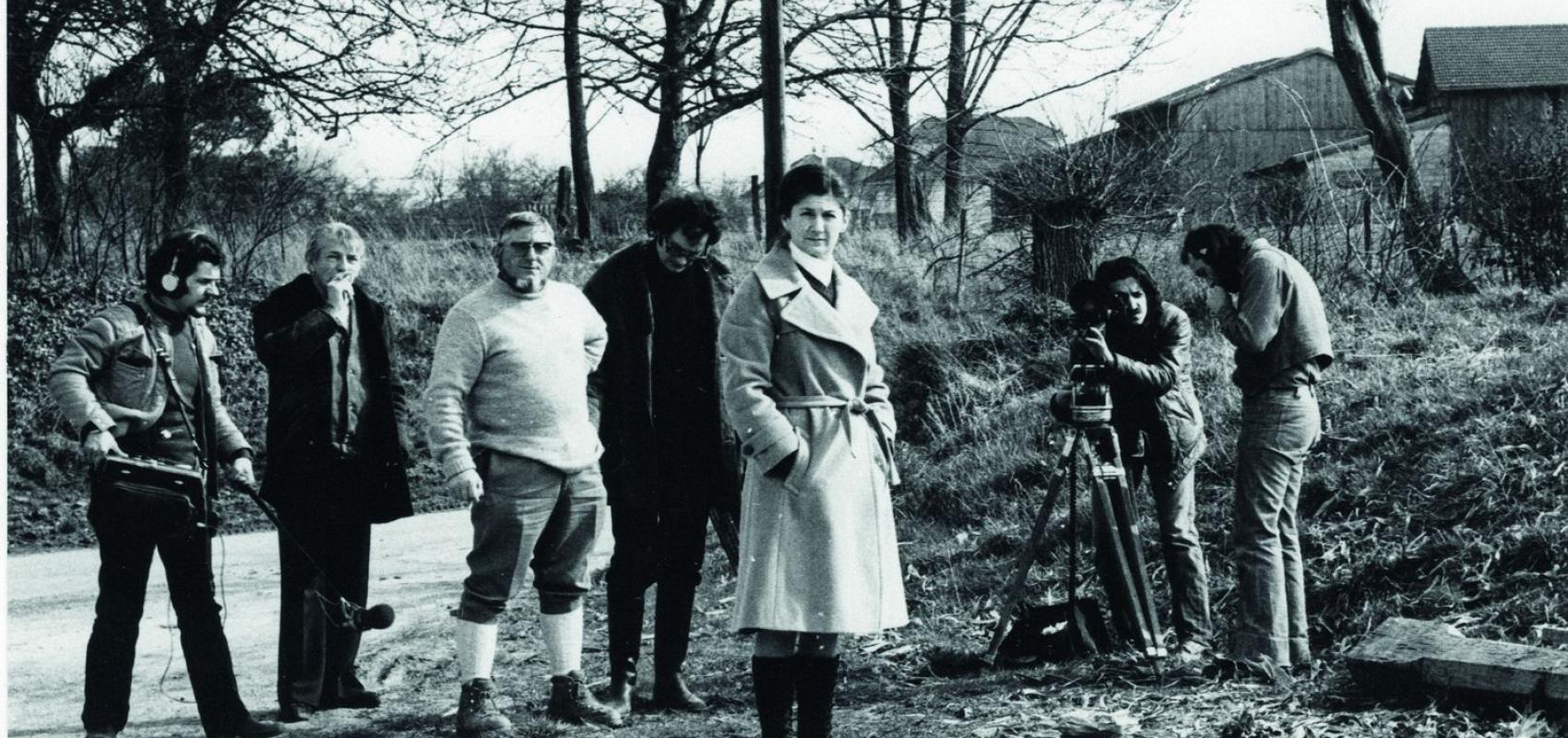 Photo du tournage de "Biquette", court-métrage de la série "La Voix", réalisé par Armand Chartier - 1968 - BnF, département Son, vidéo, multimédia