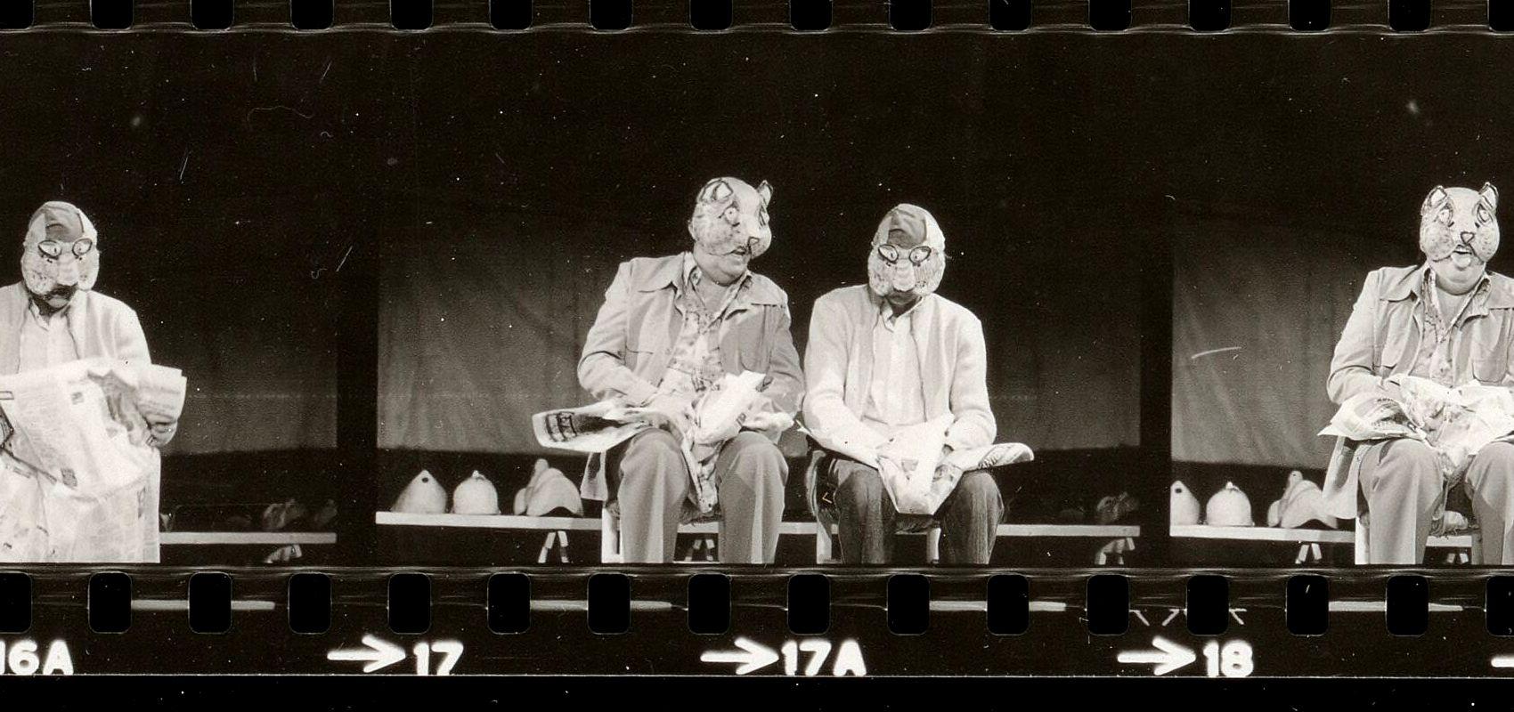 Conférence-spectacle de Jacques Lecoq - Festival d'Avignon. 1977 - © photo Fernand Michaud – BnF, département des arts du spectacle