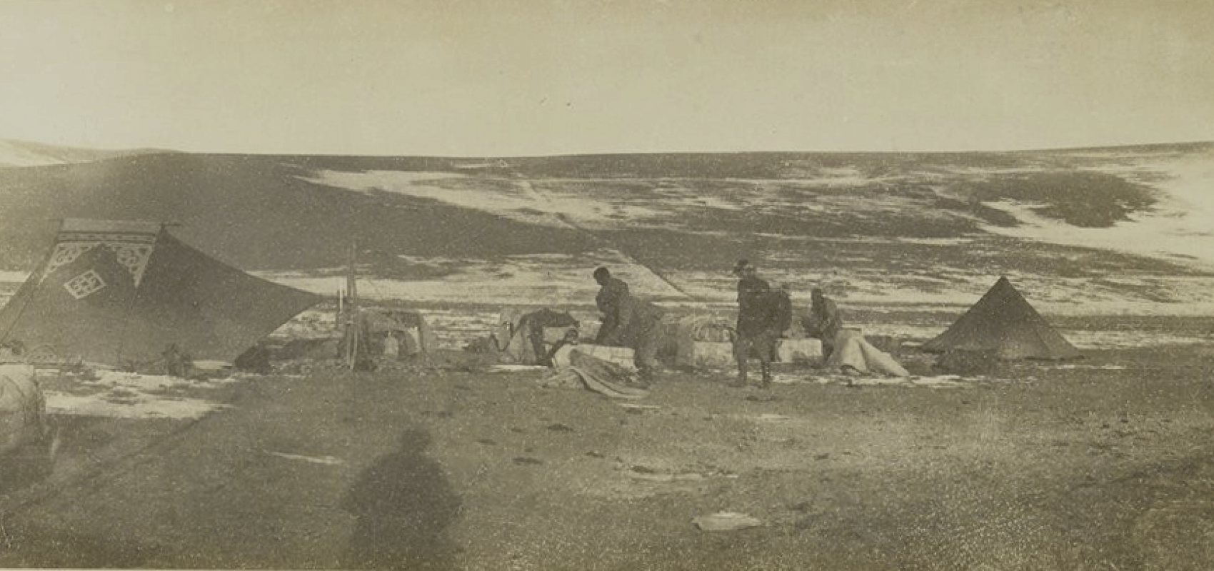 Campement au pied du Col de Tachounto à 2 085 m. d’altitude -  - Henri de Bouillane de Lacoste - BnF, Société de géographie