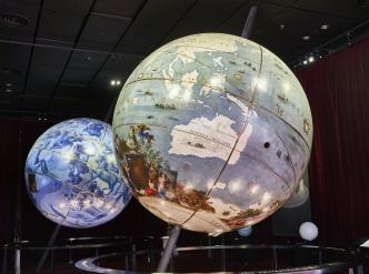 Globes de Coronelli dits de Louis XIV
