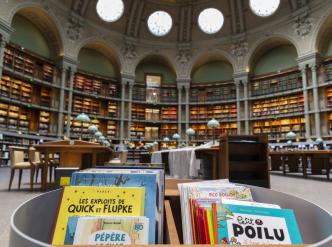 Bandes dessinées dans la salle Ovale