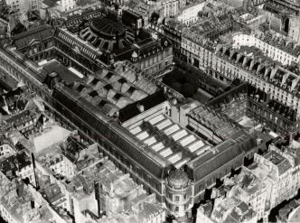 Vue aérienne du quadrilatère Richelieu de la Bibliothèque nationale