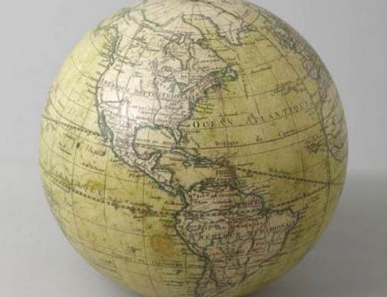 Globe terrestre dressé d'après les découvertes les plus nouvelles