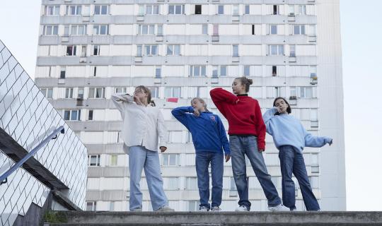 La France sous leurs yeux : regards croisés sur notre société